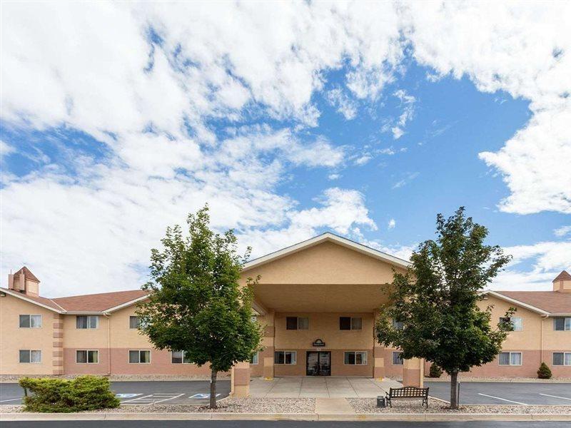Days Inn By Wyndham Colorado Springs Airport Kültér fotó