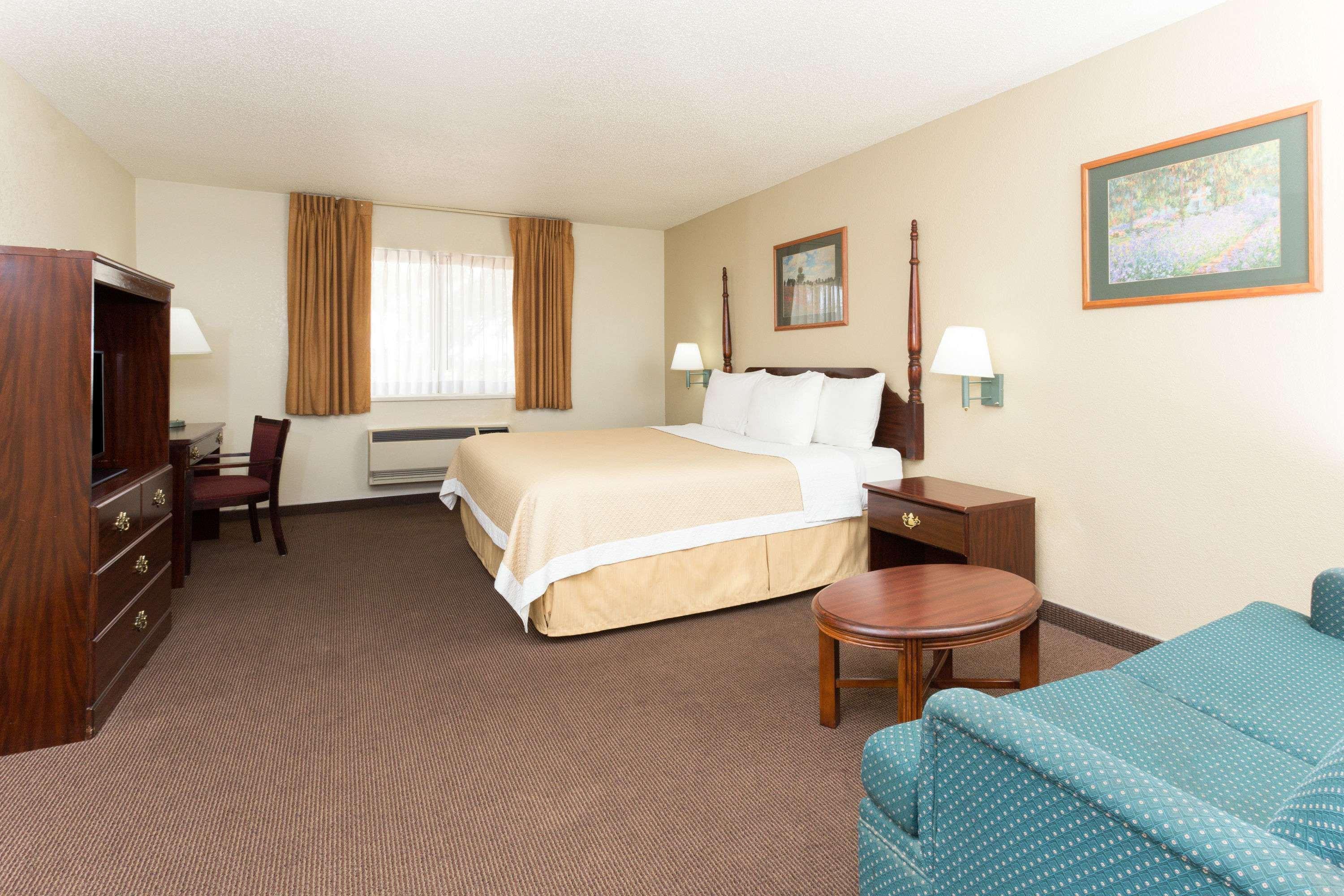 Days Inn By Wyndham Colorado Springs Airport Kültér fotó
