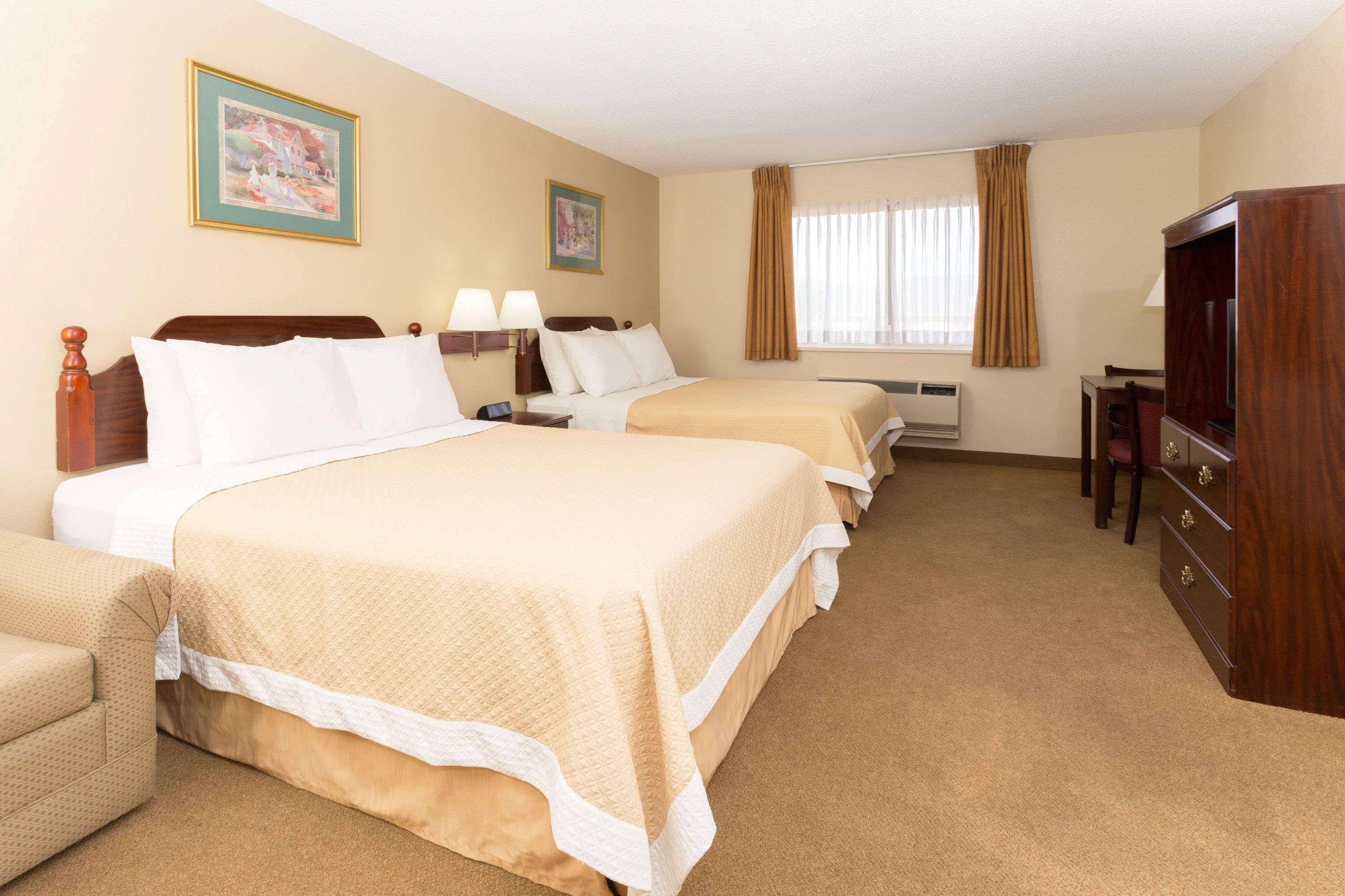 Days Inn By Wyndham Colorado Springs Airport Kültér fotó